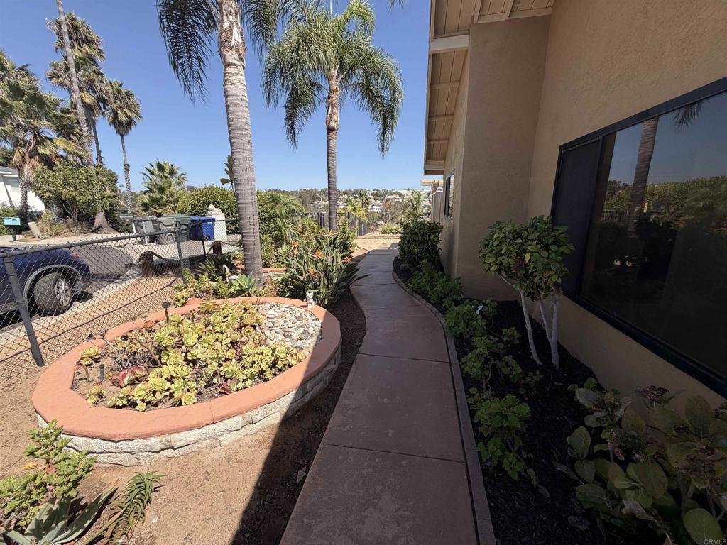 449 Alviso Way Encinitas, CA 92024 - Photo 7 of 75 Gallery Image 7