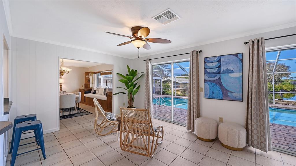 619 Albee Farm Road North Nokomis, FL 34275 - Photo 28 of 93 a view of a livingroom with furniture and a potted plant