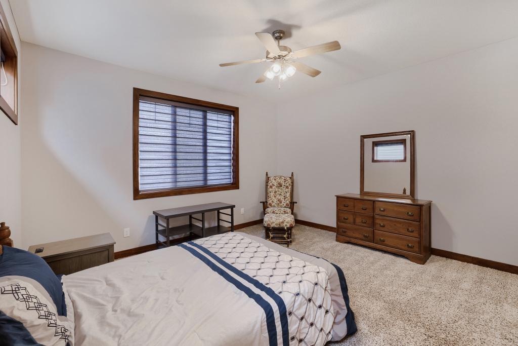 8051 Winfield Road Rockford, MN 55373 - Photo 17 of 29