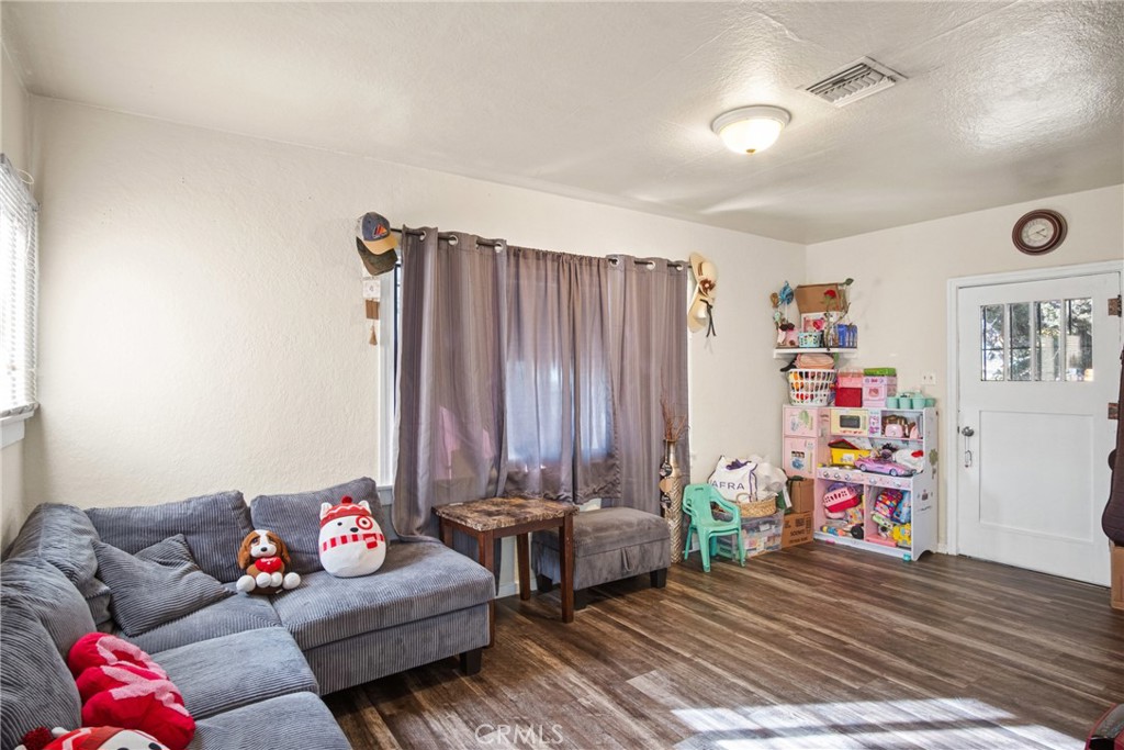 3420 Comer Avenue Riverside, CA 92507 - Photo 15 of 26