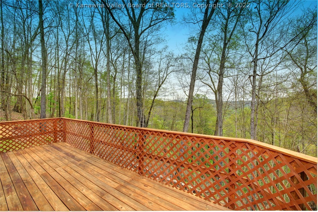 22 Cherokee Trail Elkview, WV 25071 - Photo 5 of 41 Gallery Image 5