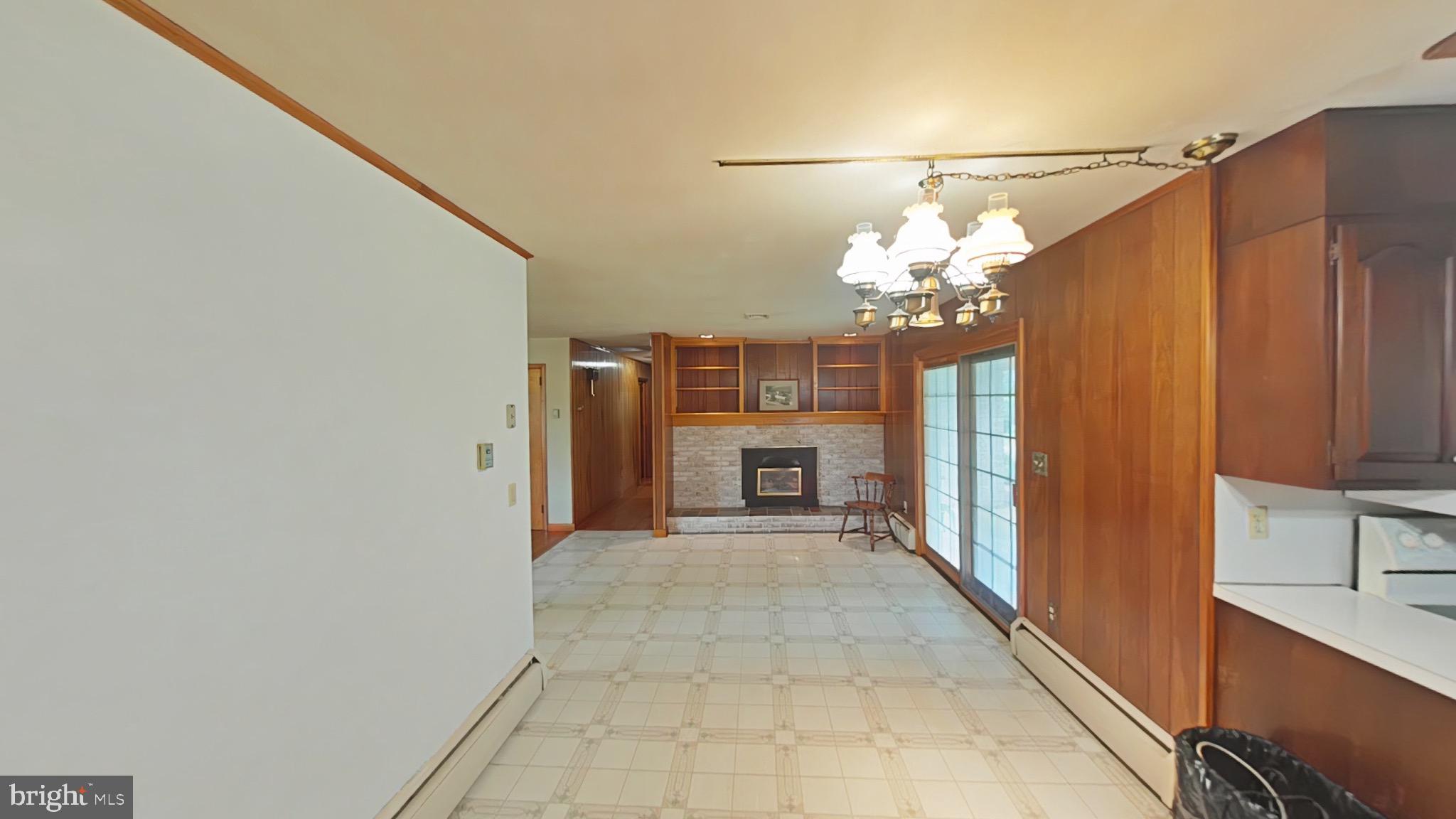 29 Oberholtzer Road Elizabethtown, PA 17022 - Photo 7 of 27 DINING ROOM