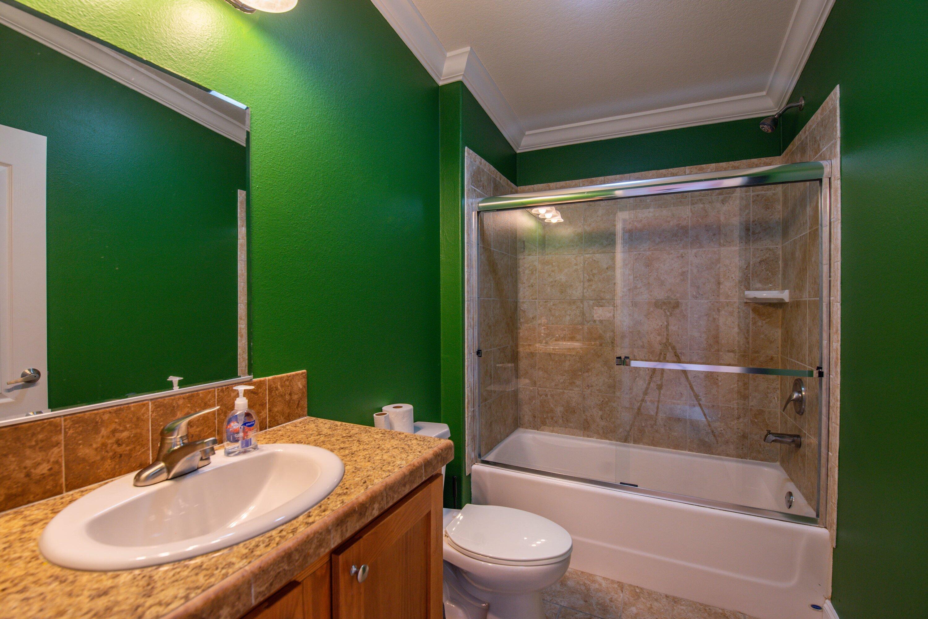 151 County Road Big Pine Key, FL 33043 - Photo 13 of 22 020-151CountyRoad-BigPineKey-FL-33043-SM