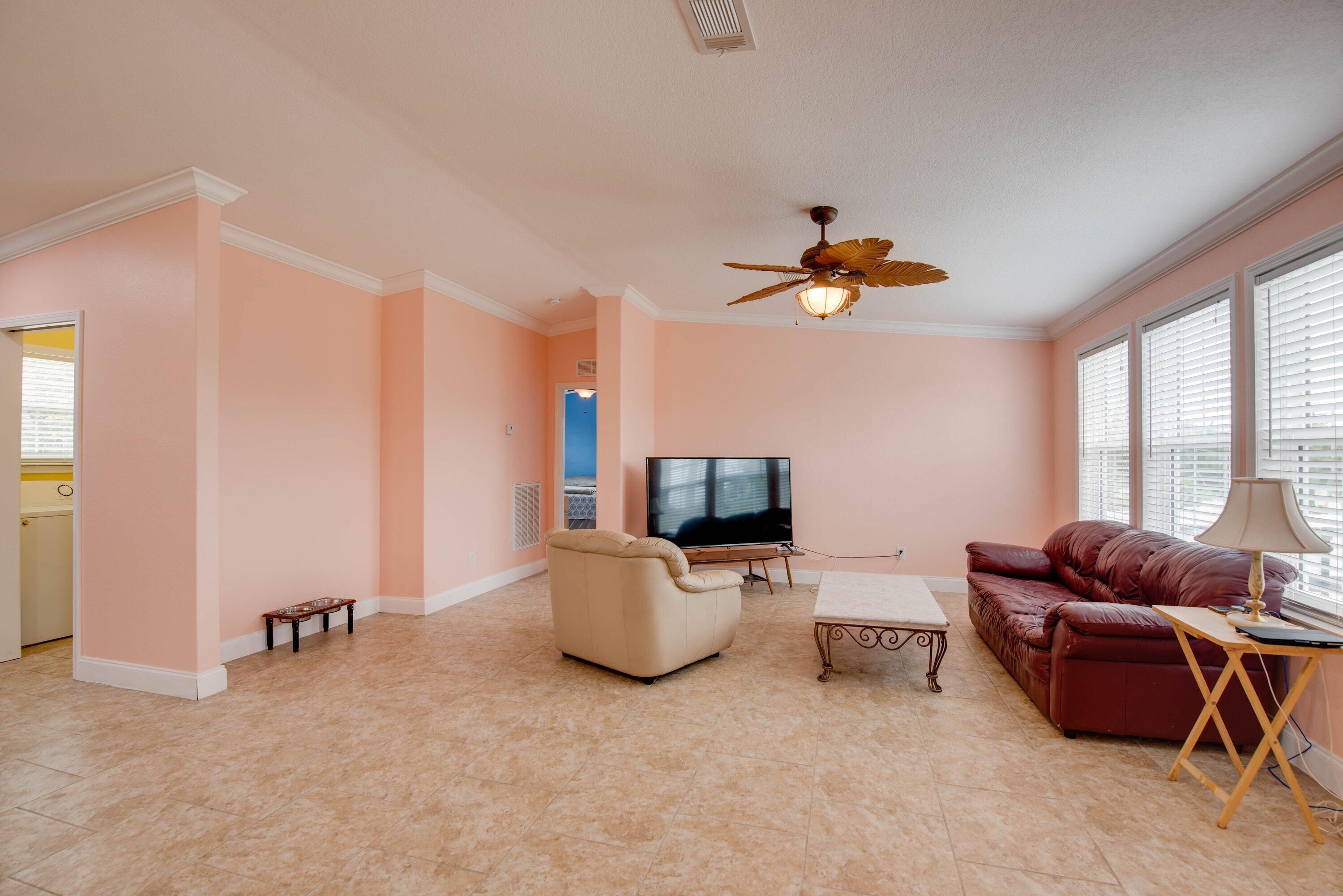 151 County Road Big Pine Key, FL 33043 - Photo 4 of 22 015-151CountyRoad-BigPineKey-FL-33043-SM