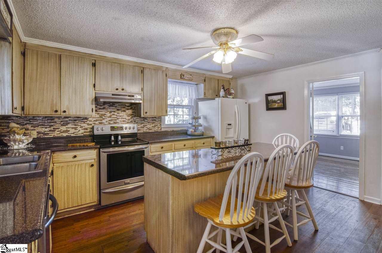4637 Jug Factory Road Greer, SC 29651 - Photo 10 of 36