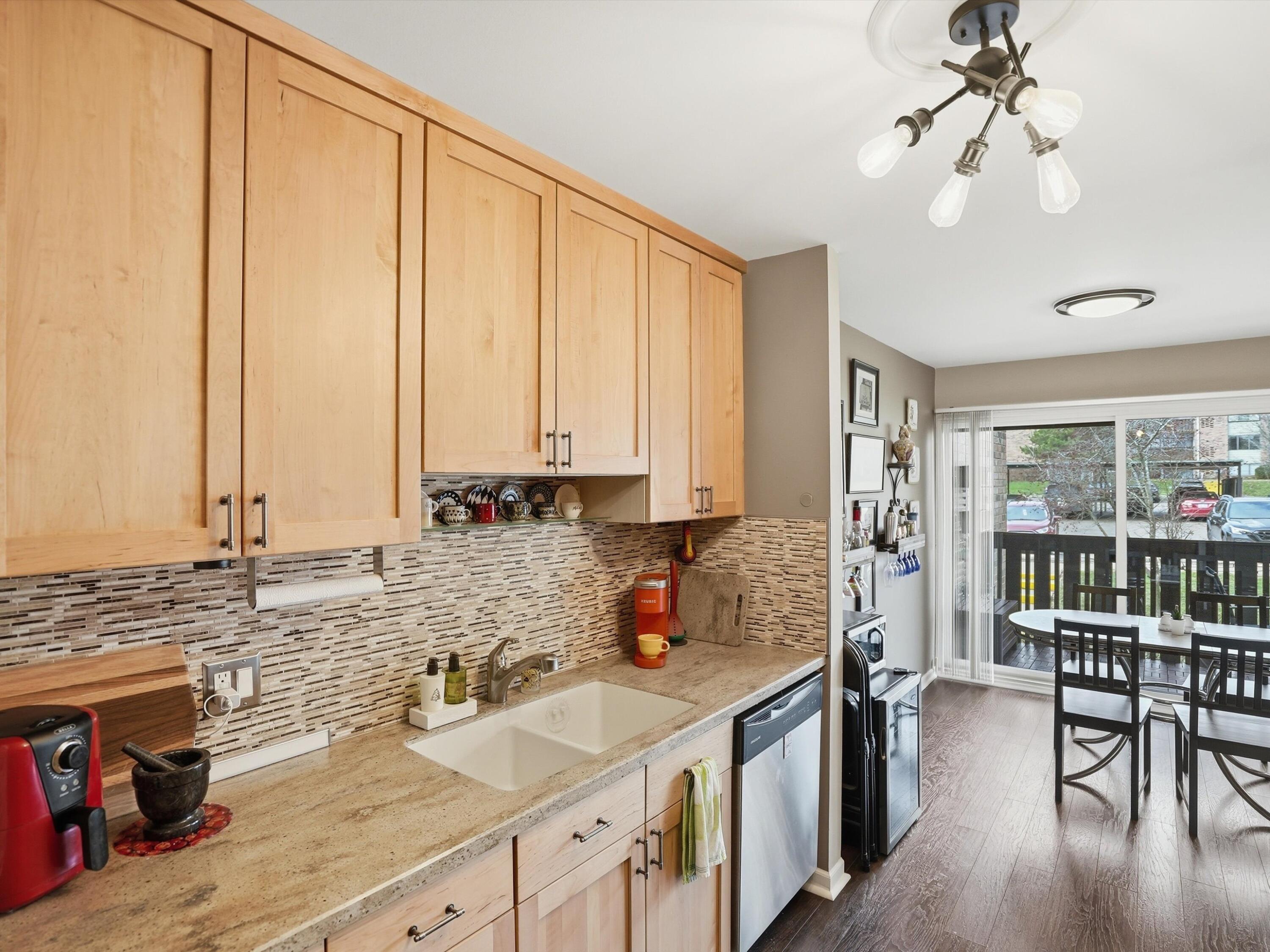 1265 South Maple Road, Unit 206 Ann Arbor, MI 48103 - Photo 16 of 52 38-DSC07902