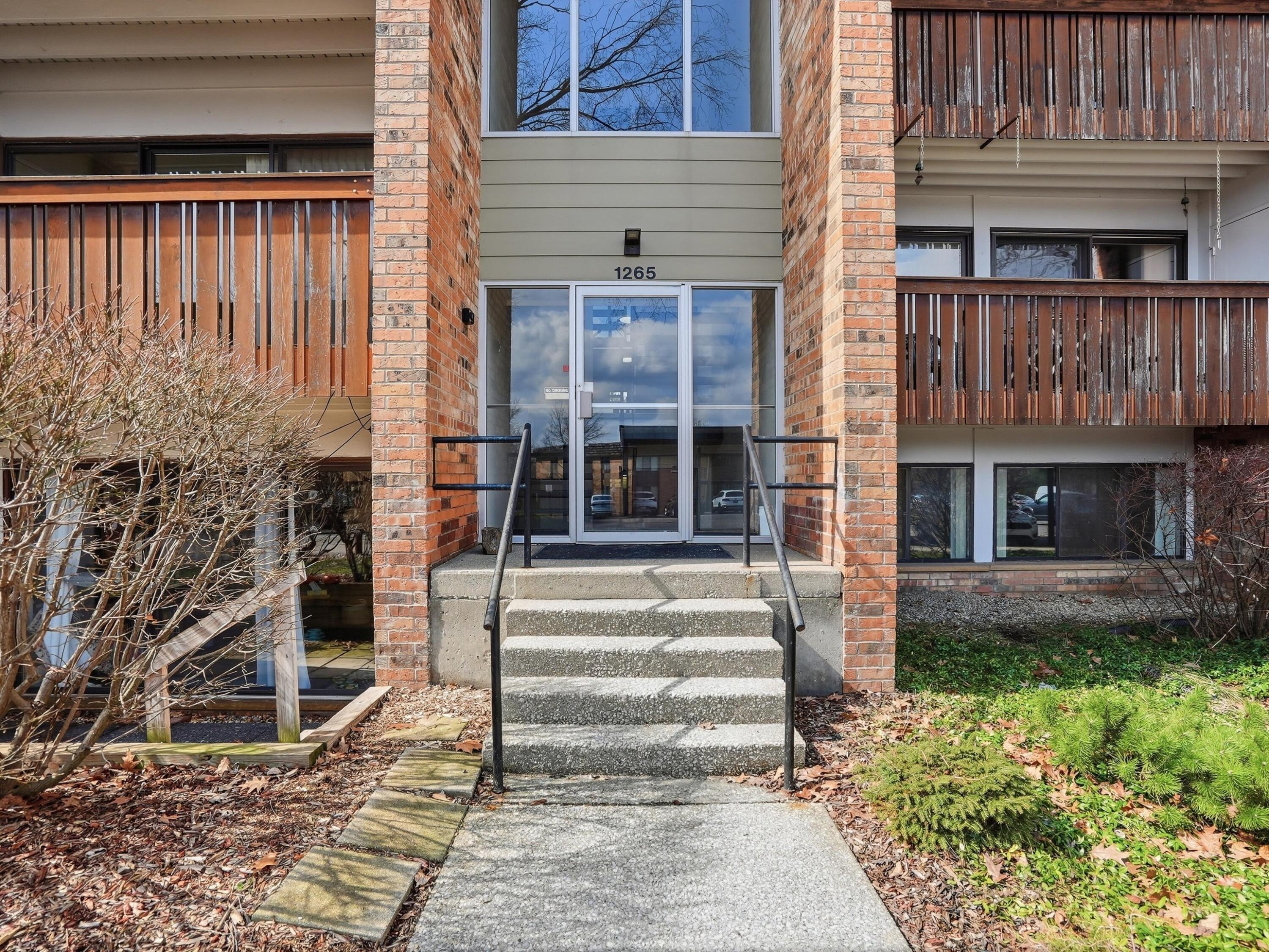 1265 South Maple Road, Unit 206 Ann Arbor, MI 48103 - Photo 31 of 52 03-DSC08137