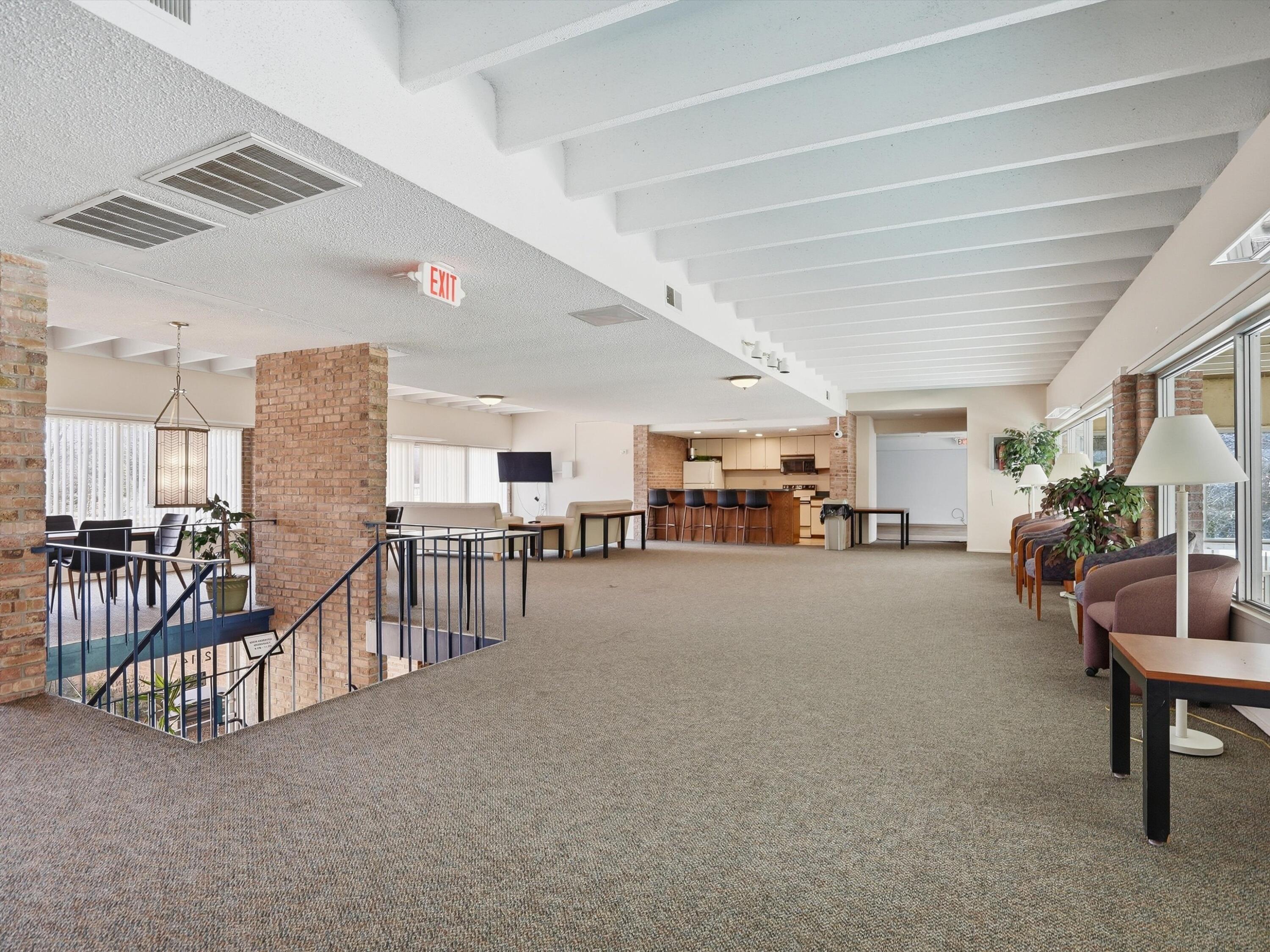 1265 South Maple Road, Unit 206 Ann Arbor, MI 48103 - Photo 44 of 52 37-DSC08092