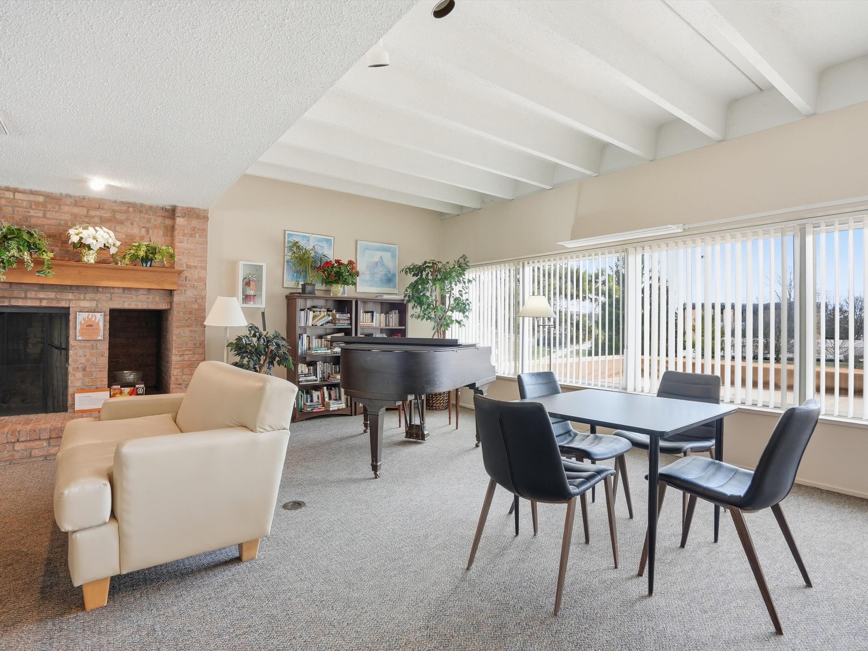 1265 South Maple Road, Unit 206 Ann Arbor, MI 48103 - Photo 47 of 52 61-DSC08117