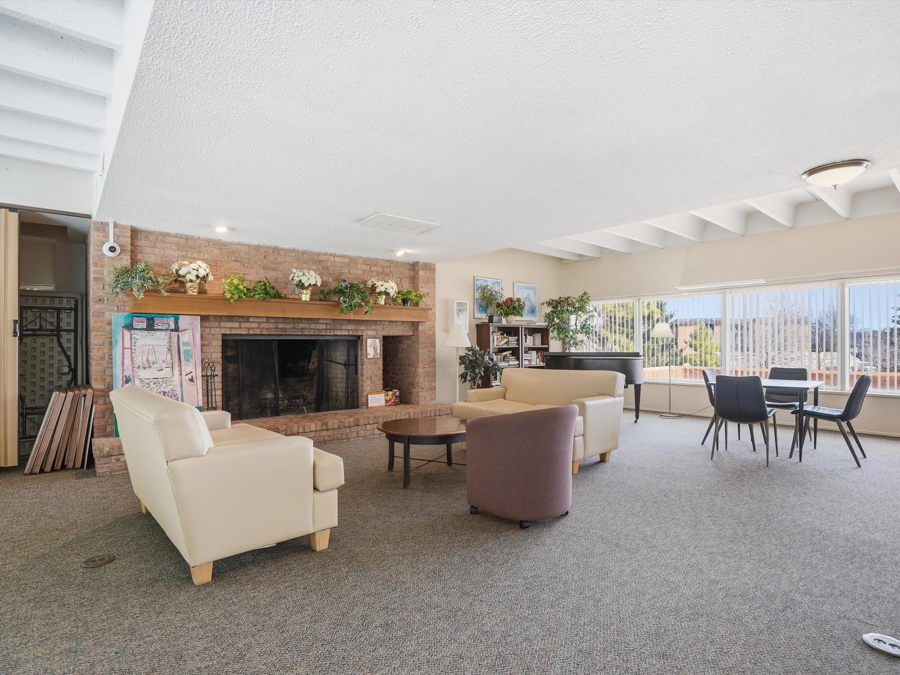 1265 South Maple Road, Unit 206 Ann Arbor, MI 48103 - Photo 48 of 52 57-DSC08087