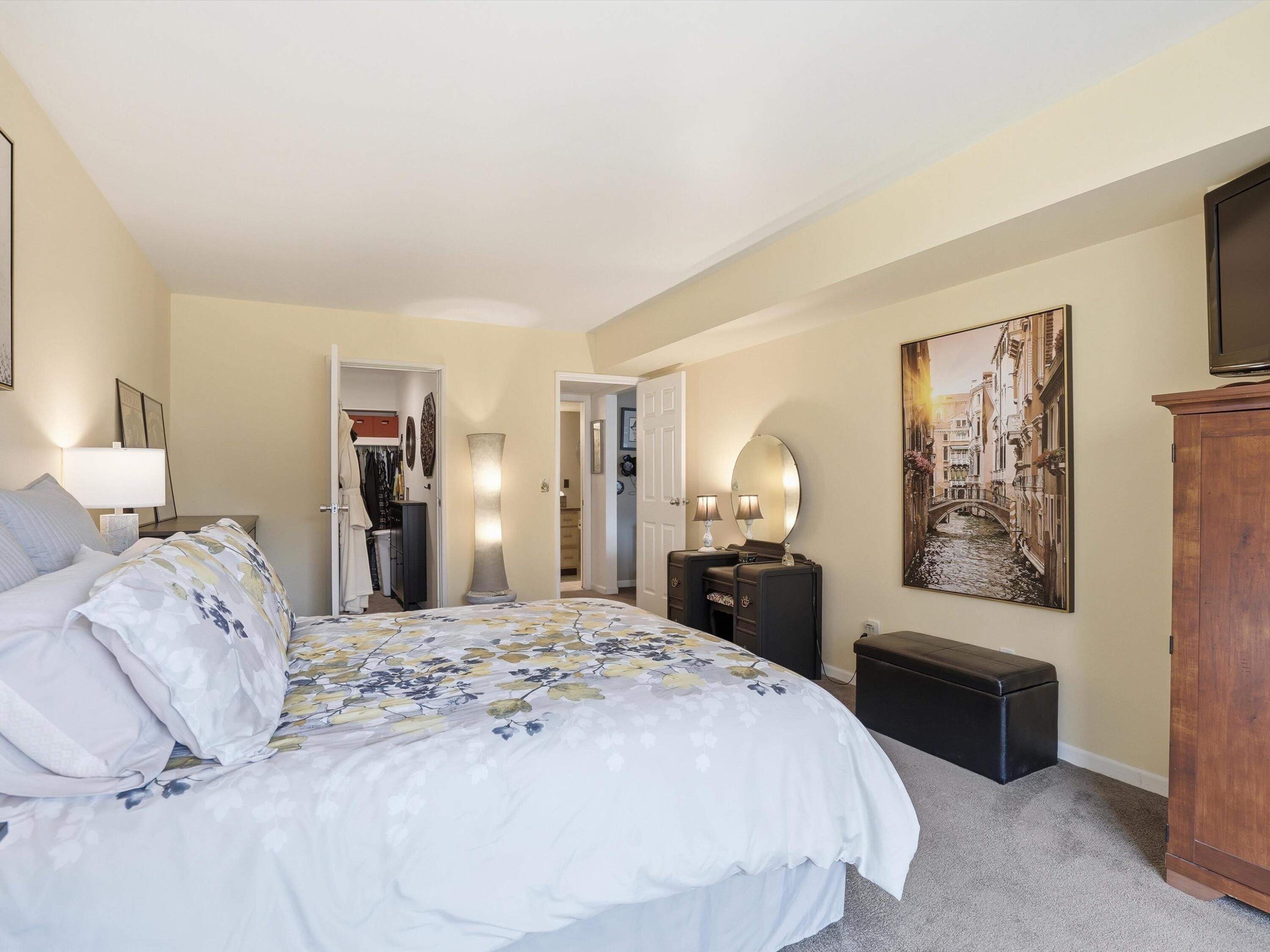 1265 South Maple Road, Unit 206 Ann Arbor, MI 48103 - Photo 9 of 52 26-DSC07782