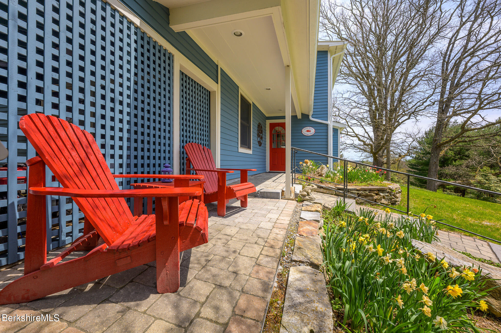 4-8 Boice Road Egremont, MA 01230 - Photo 44 of 50 Carriage House Private Patio
