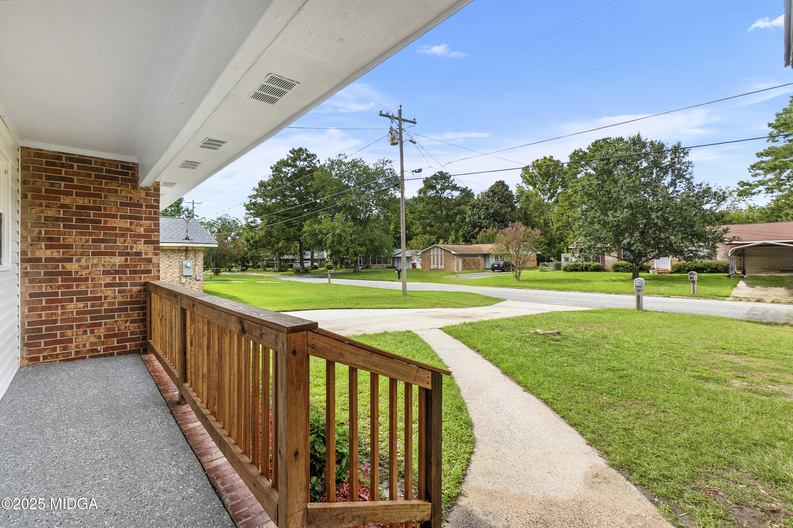 109 Scarborough Road Centerville, GA 31028 - Photo 3 of 52 a view of a swimming pool with a yard