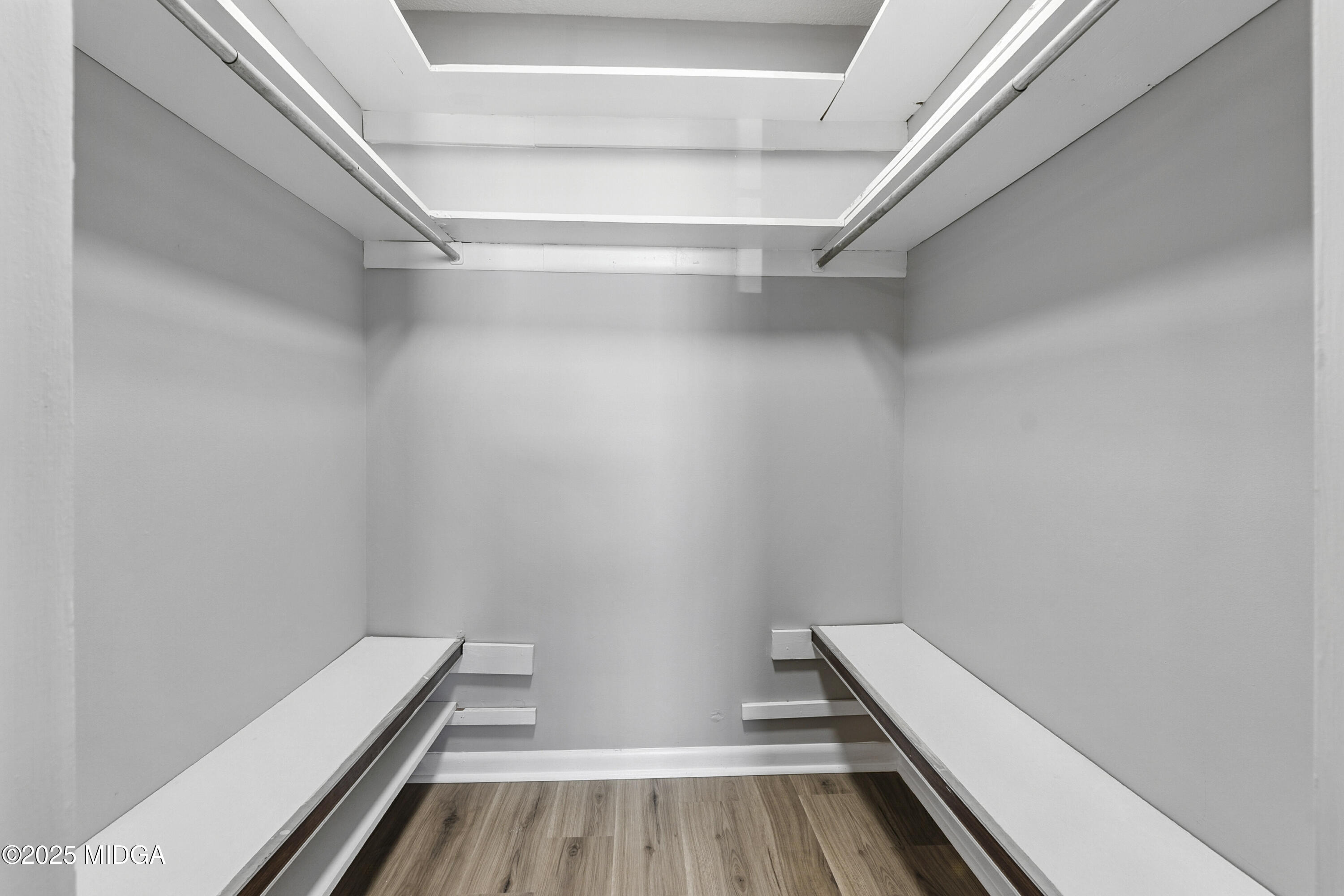 109 Scarborough Road Centerville, GA 31028 - Photo 31 of 52 a view of a room with wooden floor