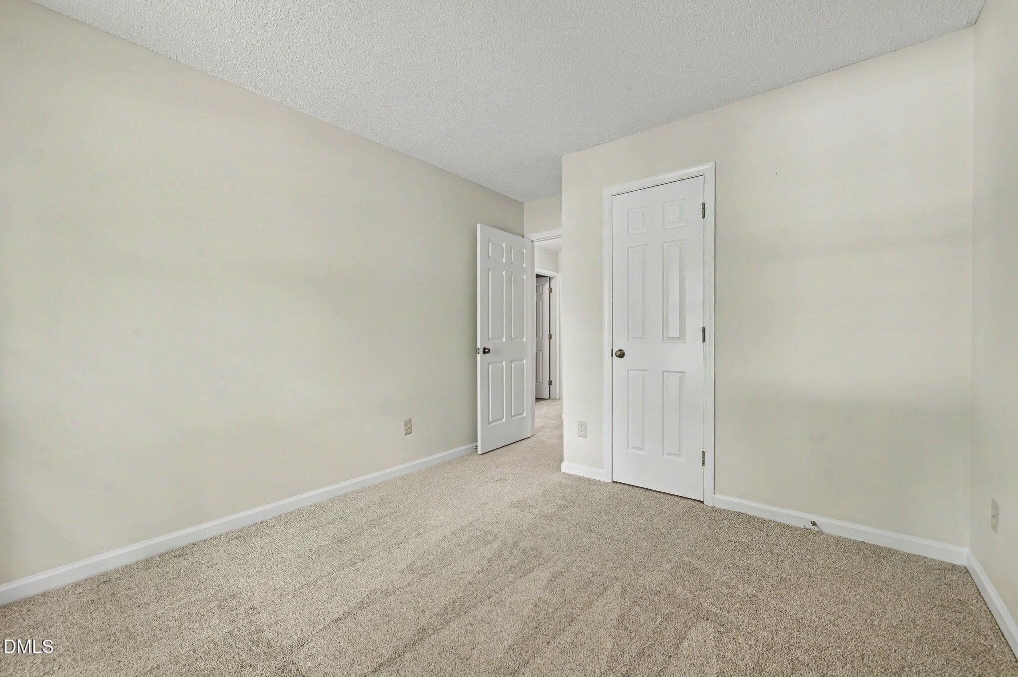 6802 Fairpoint Court Raleigh, NC 27613 - Photo 10 of 17
