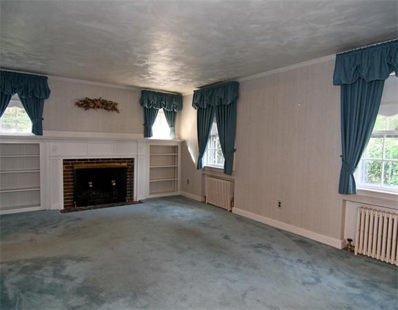21 Keeling Road Wakefield, MA 01880 - Photo 2 of 25 Gallery Image 2