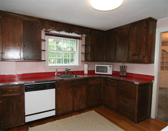 21 Keeling Road Wakefield, MA 01880 - Photo 5 of 25 Gallery Image 5