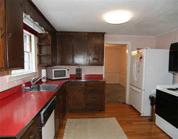 21 Keeling Road Wakefield, MA 01880 - Photo 6 of 25 Gallery Image 6