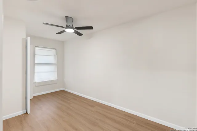 $249,000 | 209 Windcrest Drive, Windcrest, TX 78239