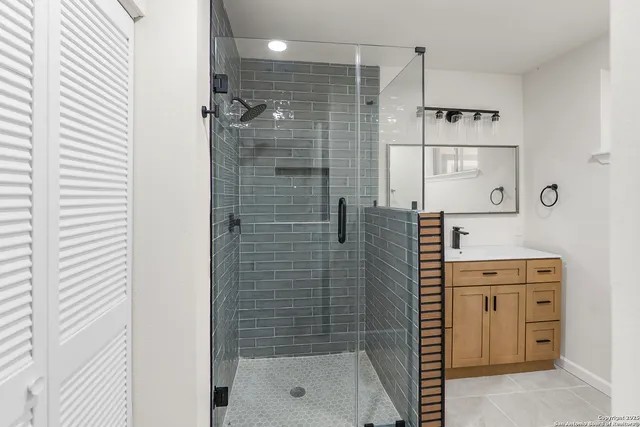 $249,000 | 209 Windcrest Drive, Windcrest, TX 78239