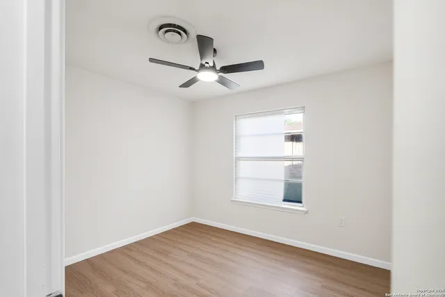 $249,000 | 209 Windcrest Drive, Windcrest, TX 78239