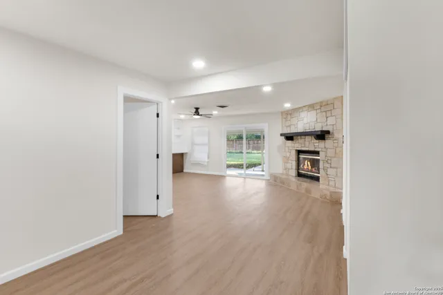 $249,000 | 209 Windcrest Drive, Windcrest, TX 78239