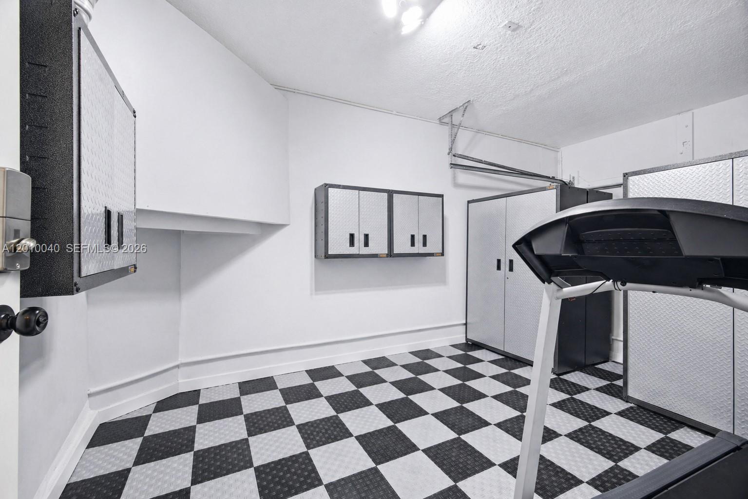 12978 Southwest 29th Court Miramar, FL 33027 - Photo 27 of 32 a black and white checkered floor