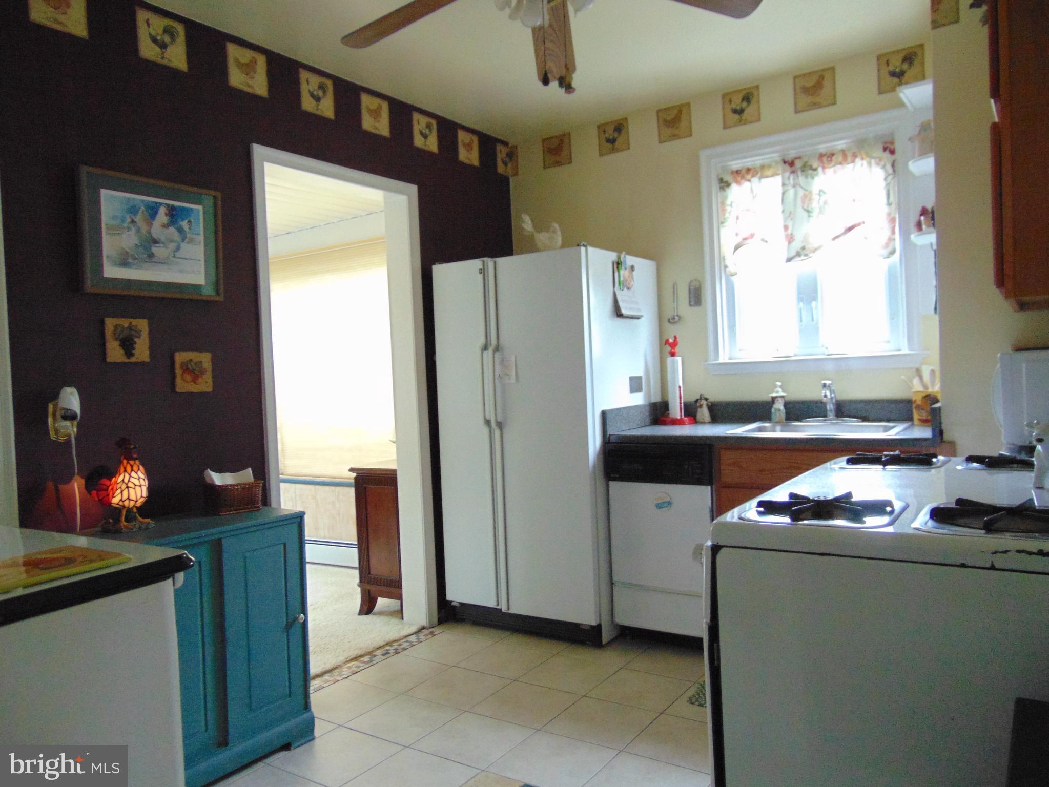 8 Cinder Road Lutherville-Timonium, MD 21093 - Photo 10 of 30 Kitchen