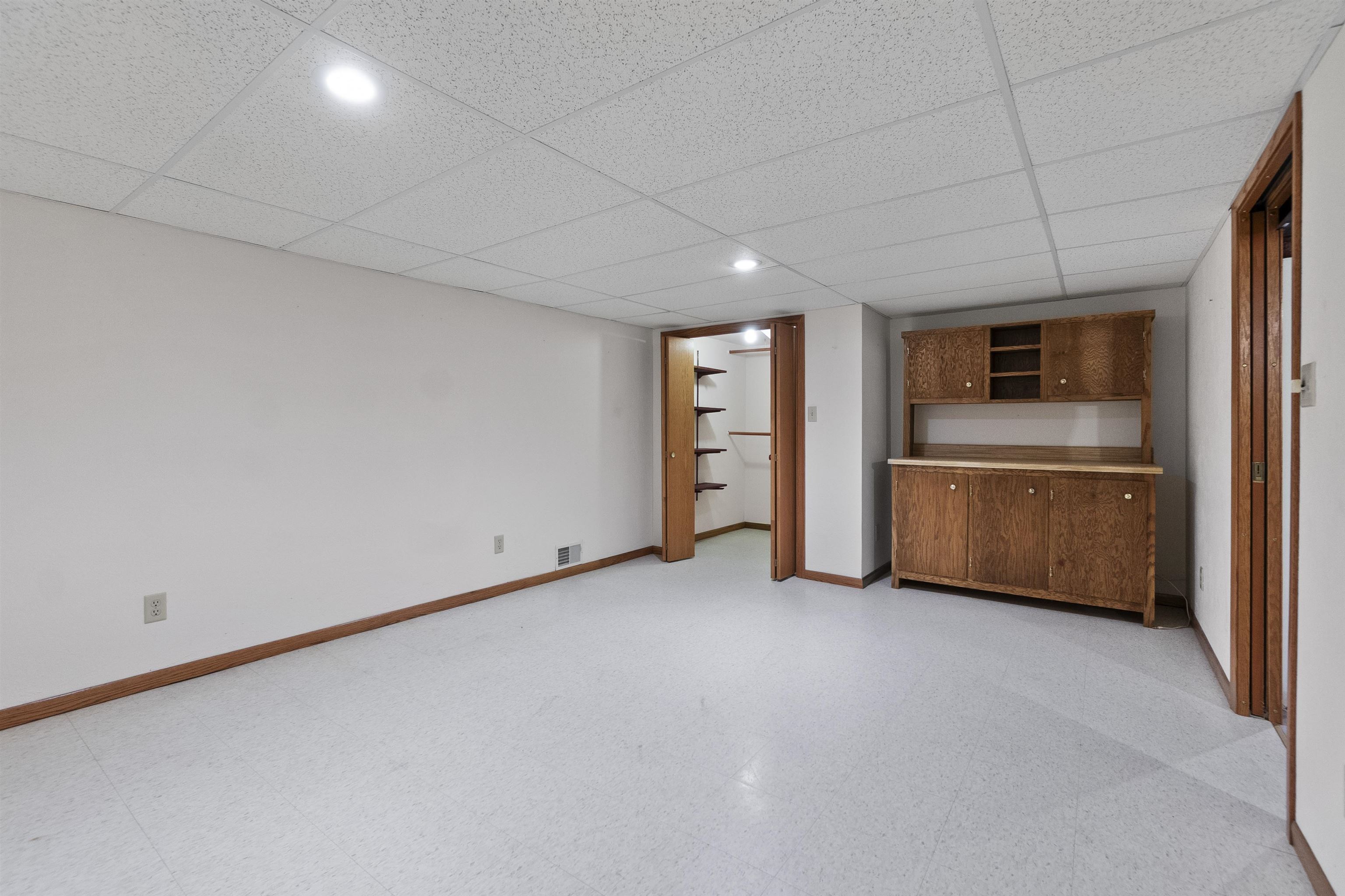 421 Manhattan Street Chilton, WI 53014 - Photo 19 of 29