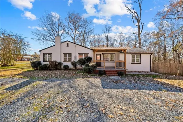 $299,900 | 6342 Maple Springs Road, Seagrove, NC 27341