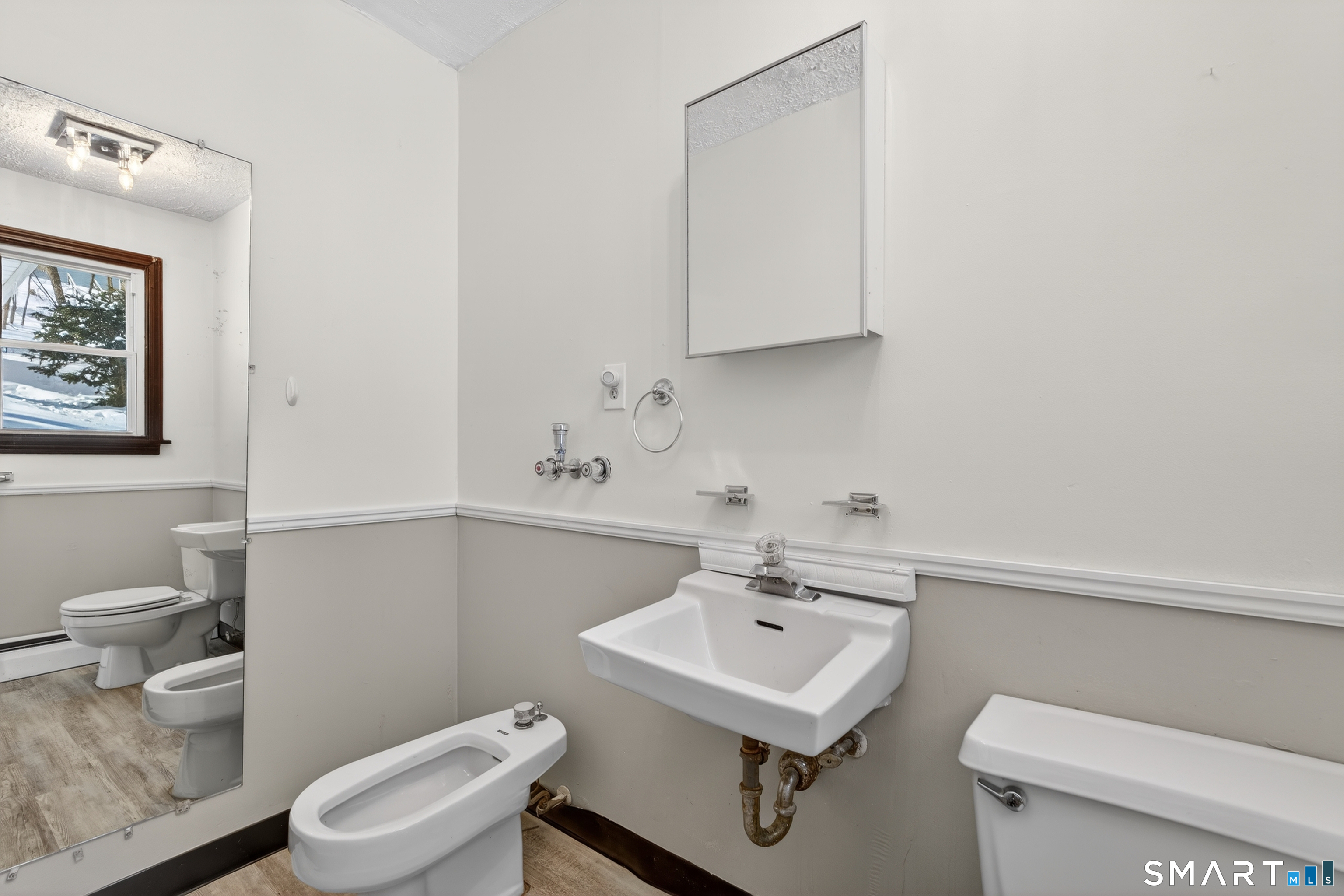 133 Haddad Road Waterbury, CT 06708 - Photo 15 of 35