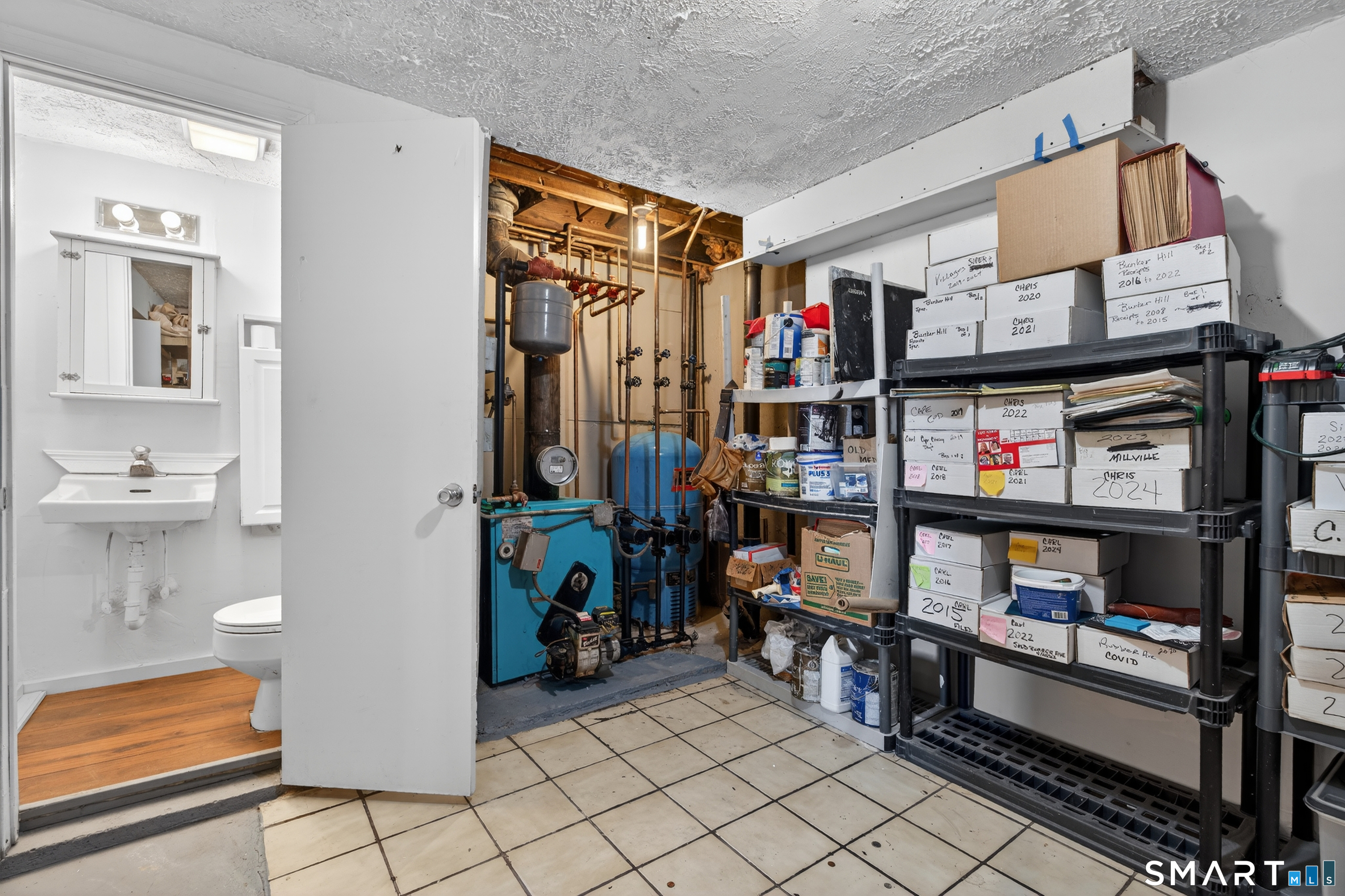 133 Haddad Road Waterbury, CT 06708 - Photo 27 of 35