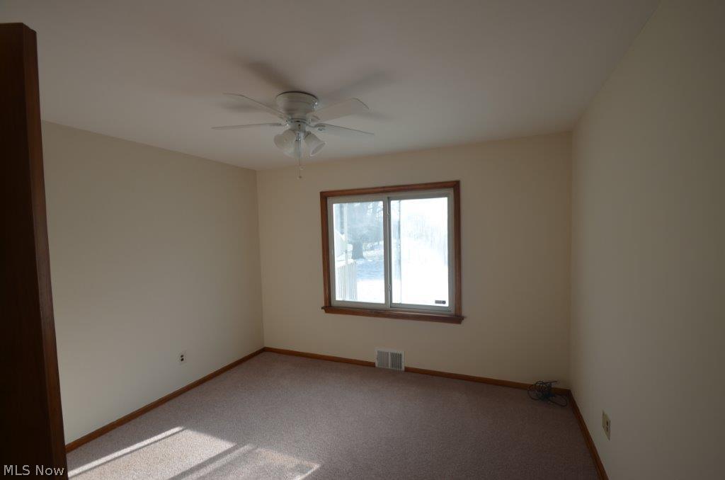 25854 Highland Road Cleveland, OH 44143 - Photo 14 of 23