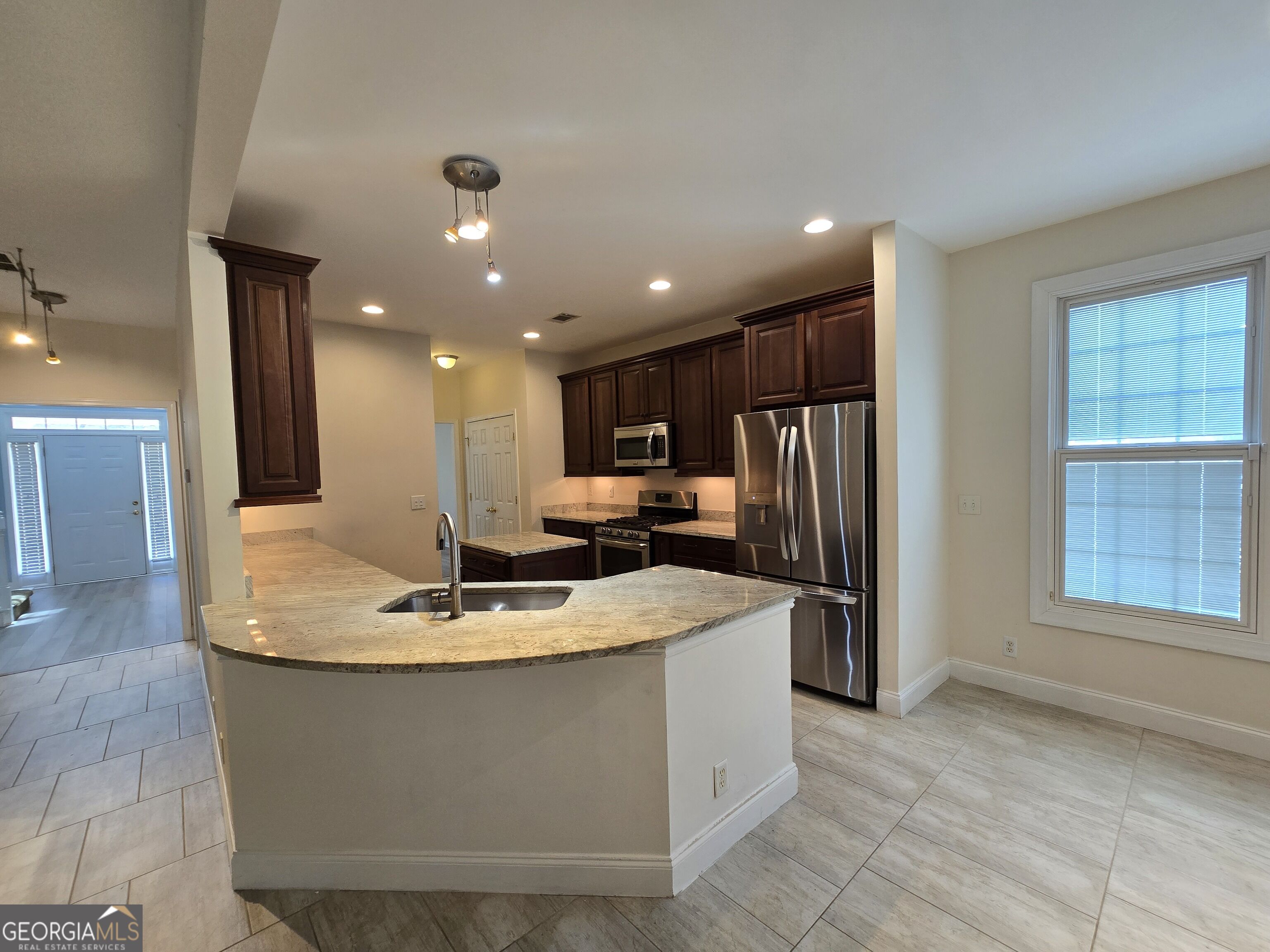 87 Columns Way Newnan, GA 30265 - Photo 22 of 26 Gallery Image 22