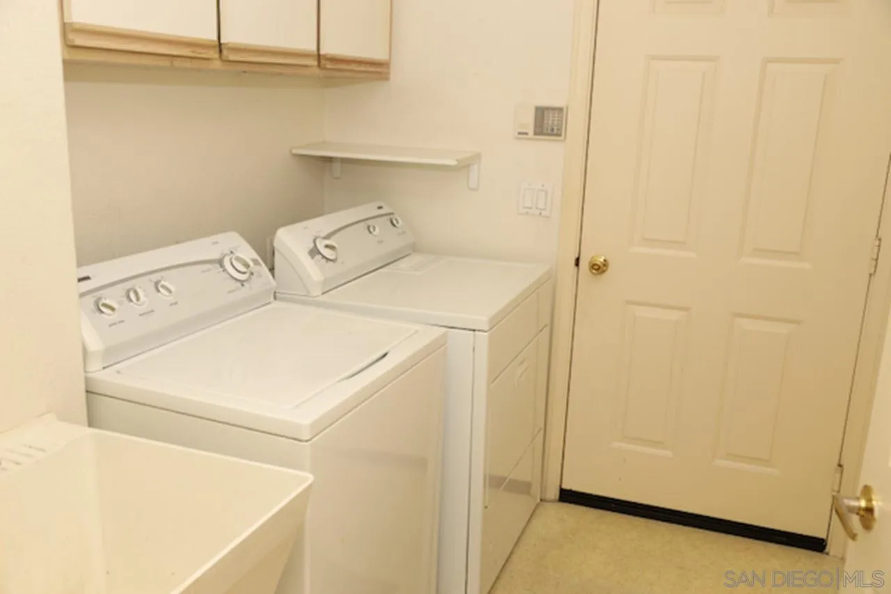 2862 Torrey Pines Road La Jolla, CA 92037 - Photo 17 of 35