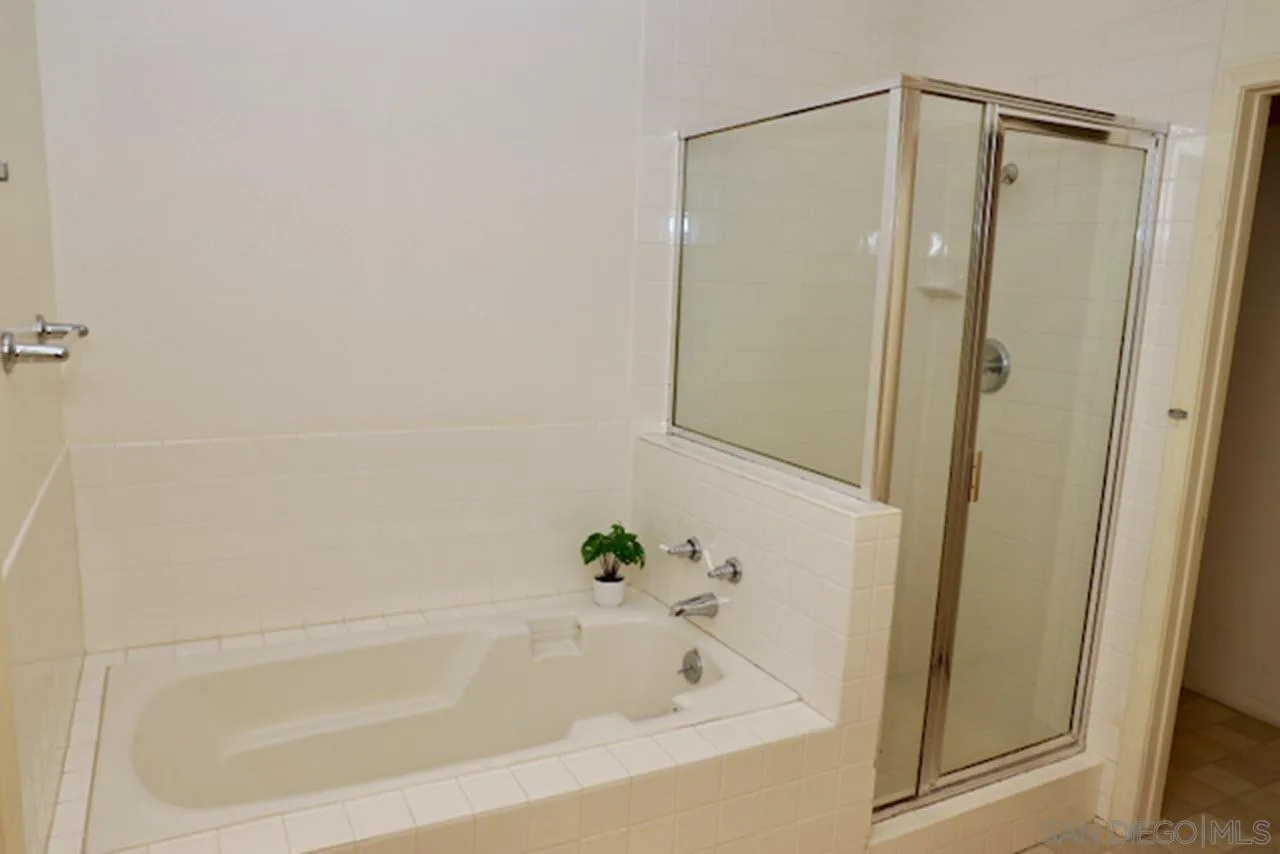 2862 Torrey Pines Road La Jolla, CA 92037 - Photo 23 of 35