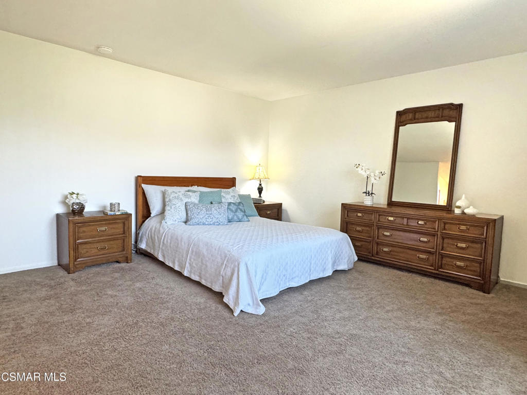 2401 El Portal Way Oxnard, CA 93035 - Photo 16 of 41