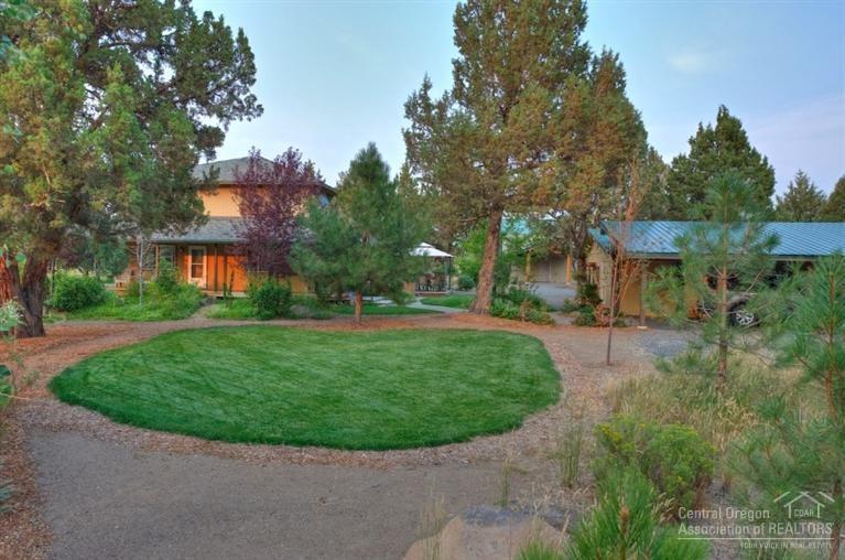 65770 Tweed Road Bend, OR 97703 - Photo 8 of 25 Overview of the entrance to the property