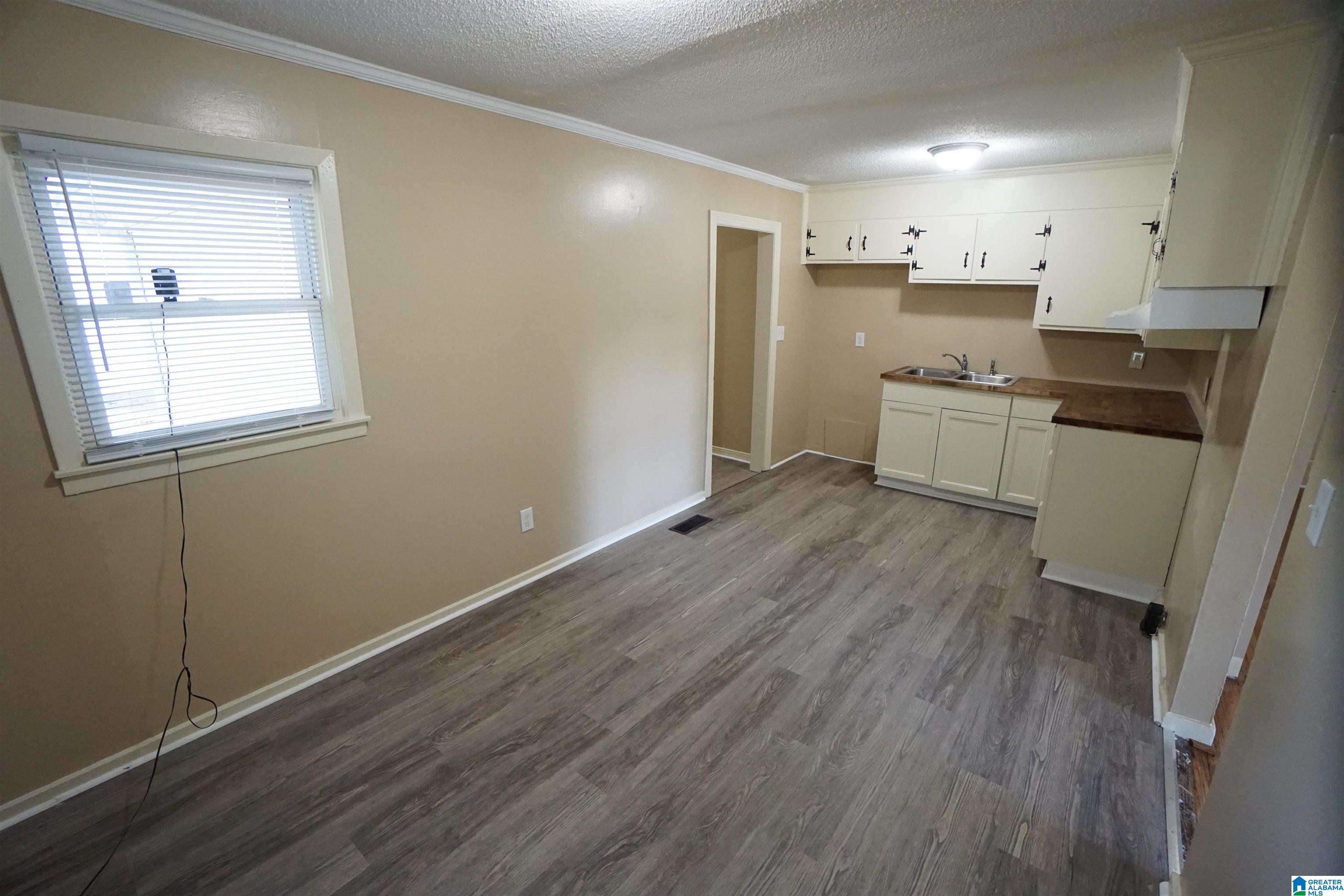 1688 18th Way Southwest Birmingham, AL 35211 - Photo 11 of 37