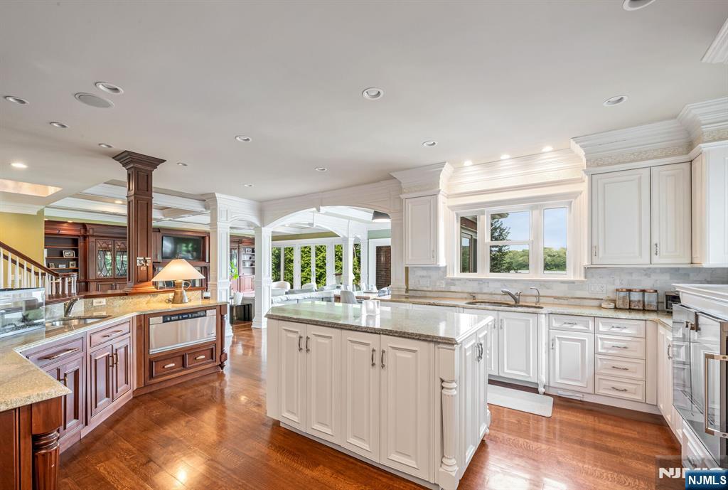 311 Algonquin Road Franklin Lakes, NJ 07417 - Photo 13 of 49