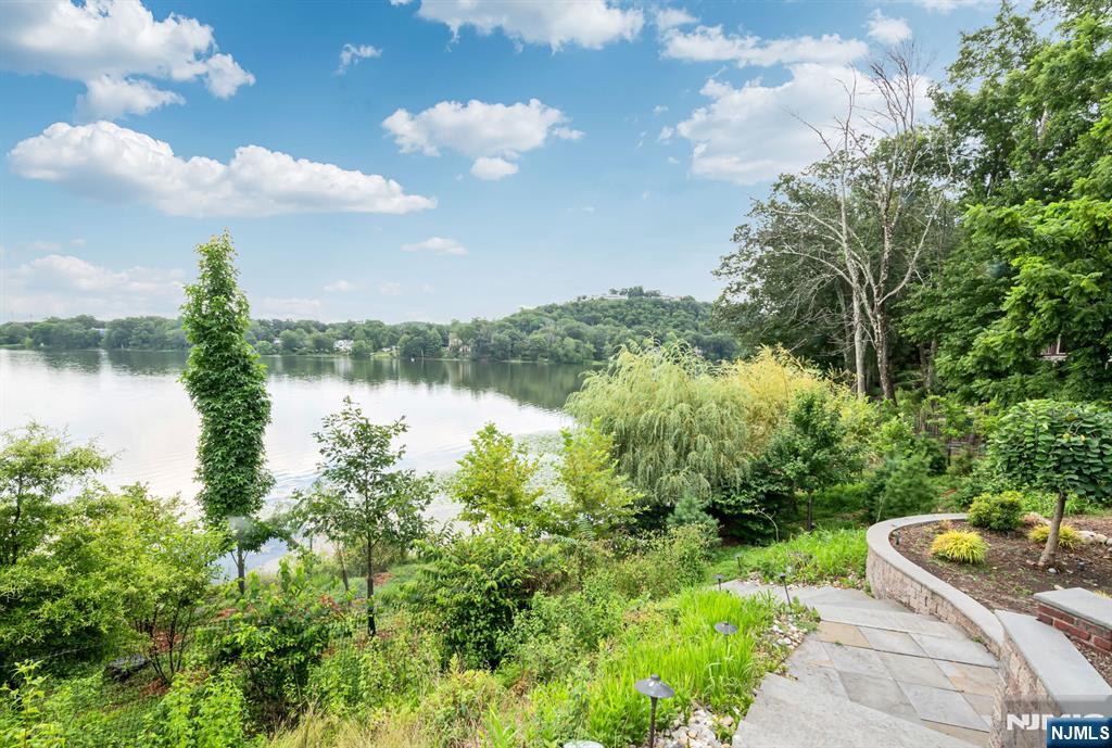 311 Algonquin Road Franklin Lakes, NJ 07417 - Photo 35 of 49