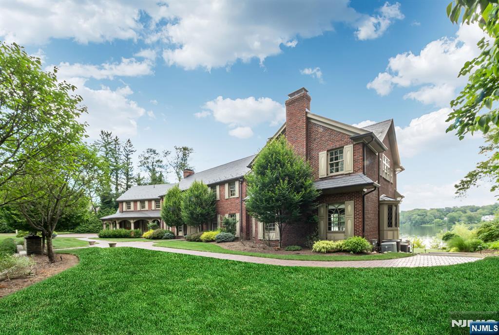 311 Algonquin Road Franklin Lakes, NJ 07417 - Photo 38 of 49