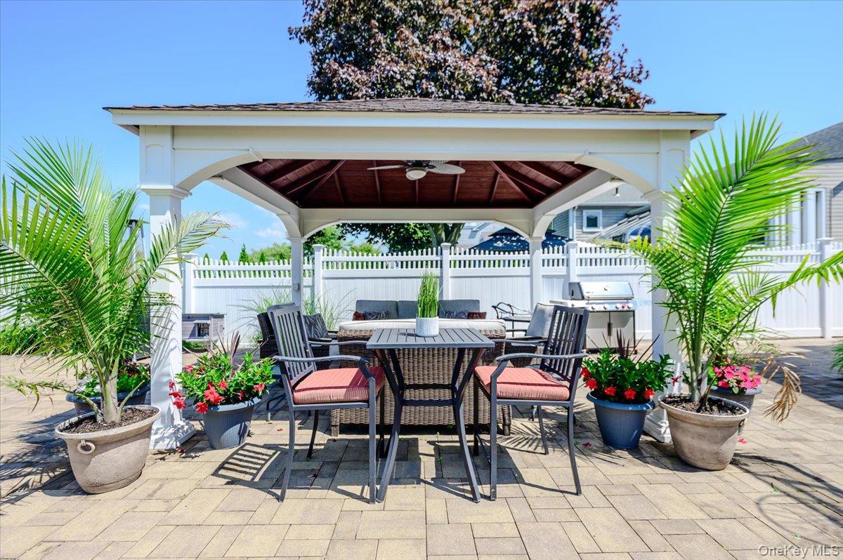311 Blackheath Road Long Beach, NY 11561 - Photo 29 of 43