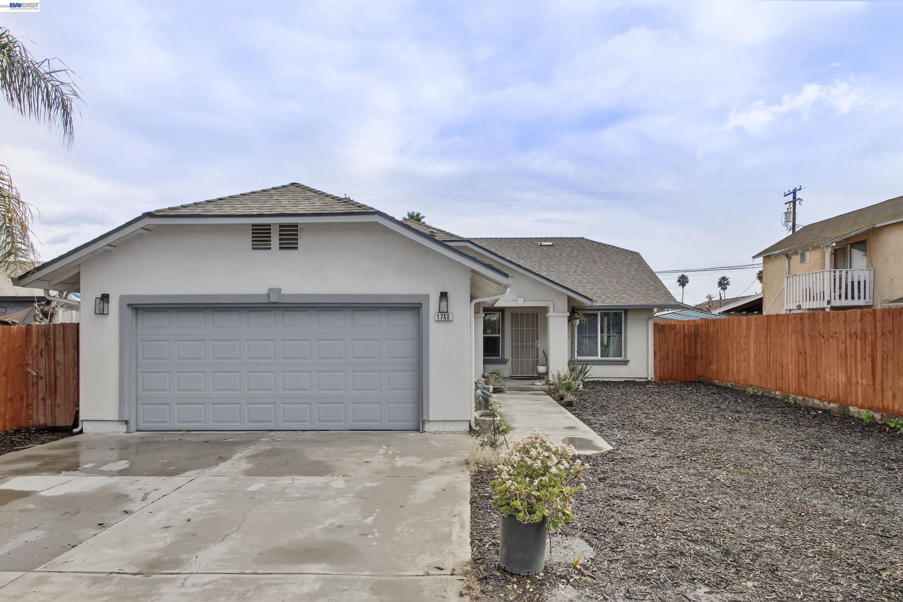 1740 Denver Street Modesto, CA 95358 - Photo 2 of 31