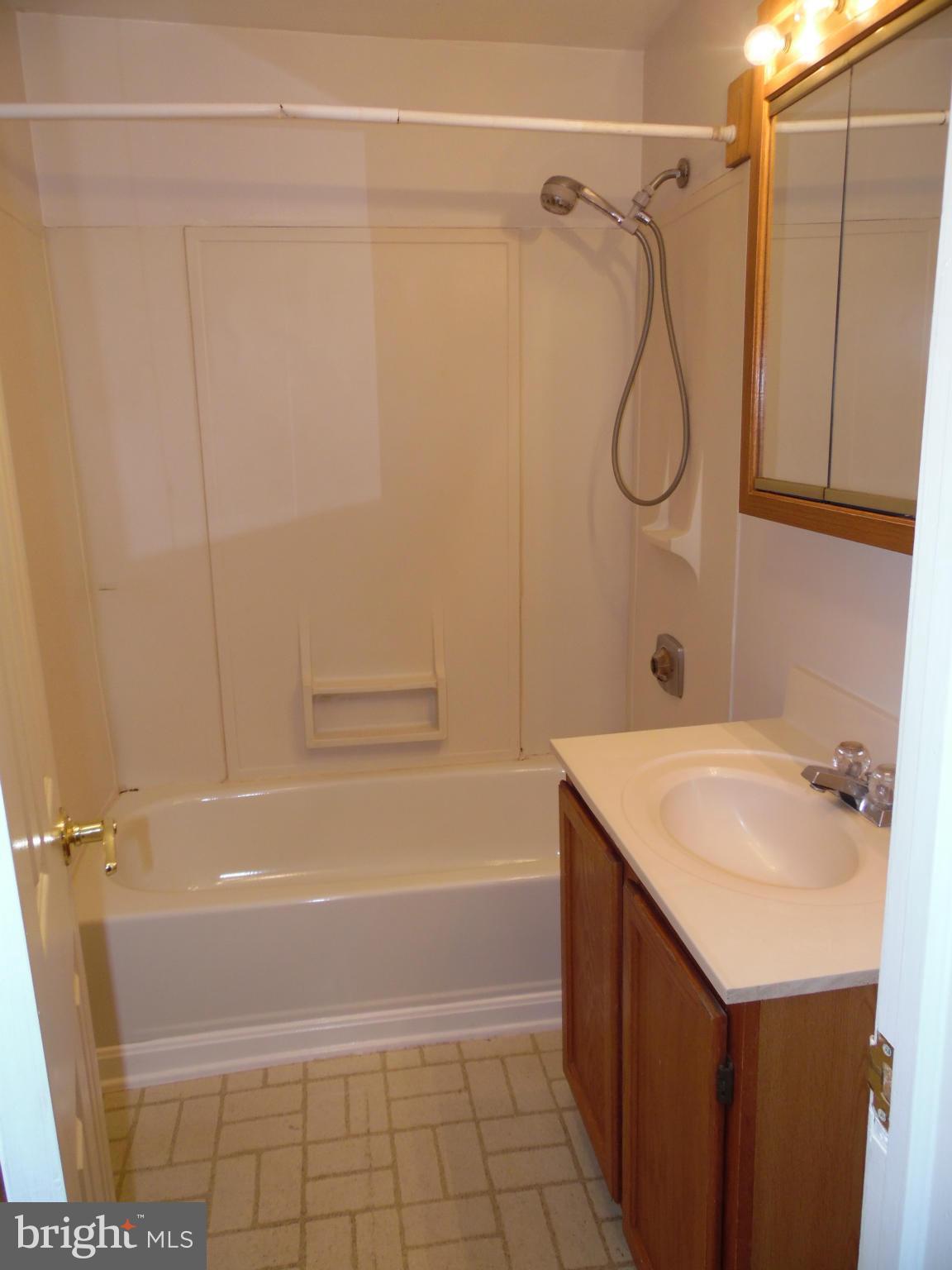 13480 Reed Road, Unit B Thurmont, MD 21788 - Photo 12 of 23 Bath