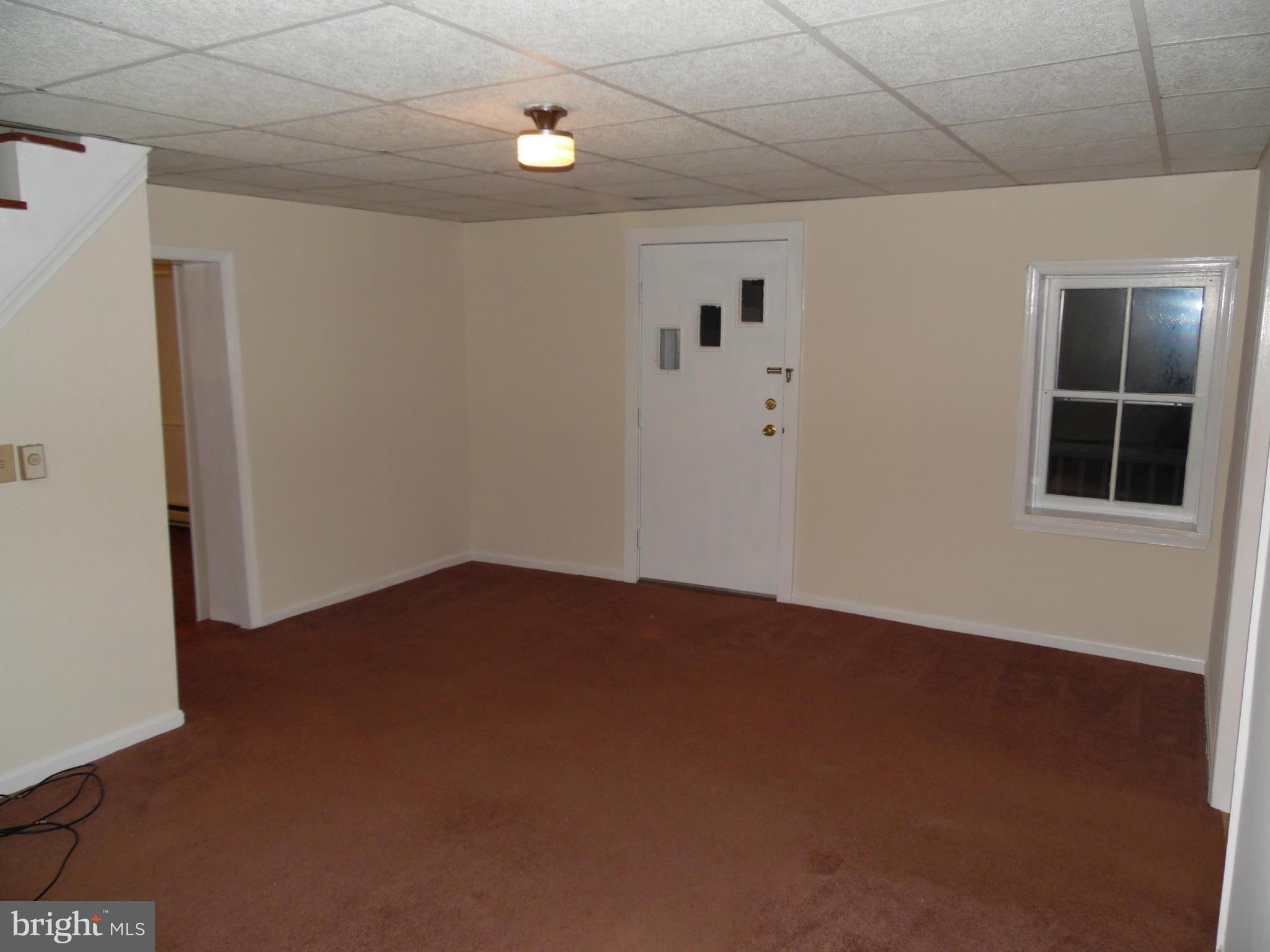 13480 Reed Road, Unit B Thurmont, MD 21788 - Photo 4 of 23 Living Room