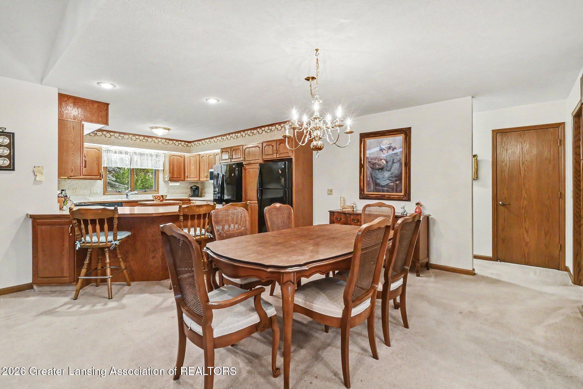 2380 Barnsbury Road East Lansing, MI 48823 - Photo 12 of 30 013_file_1680