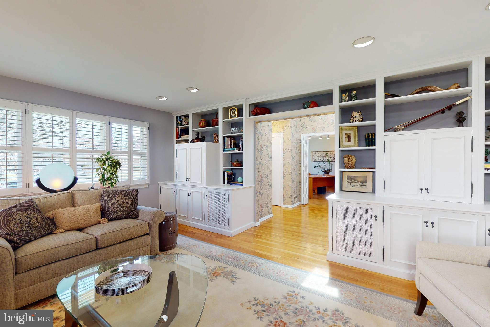 17 Exeter Road East Windsor, NJ 08520 - Photo 8 of 47 Built-in bookcases