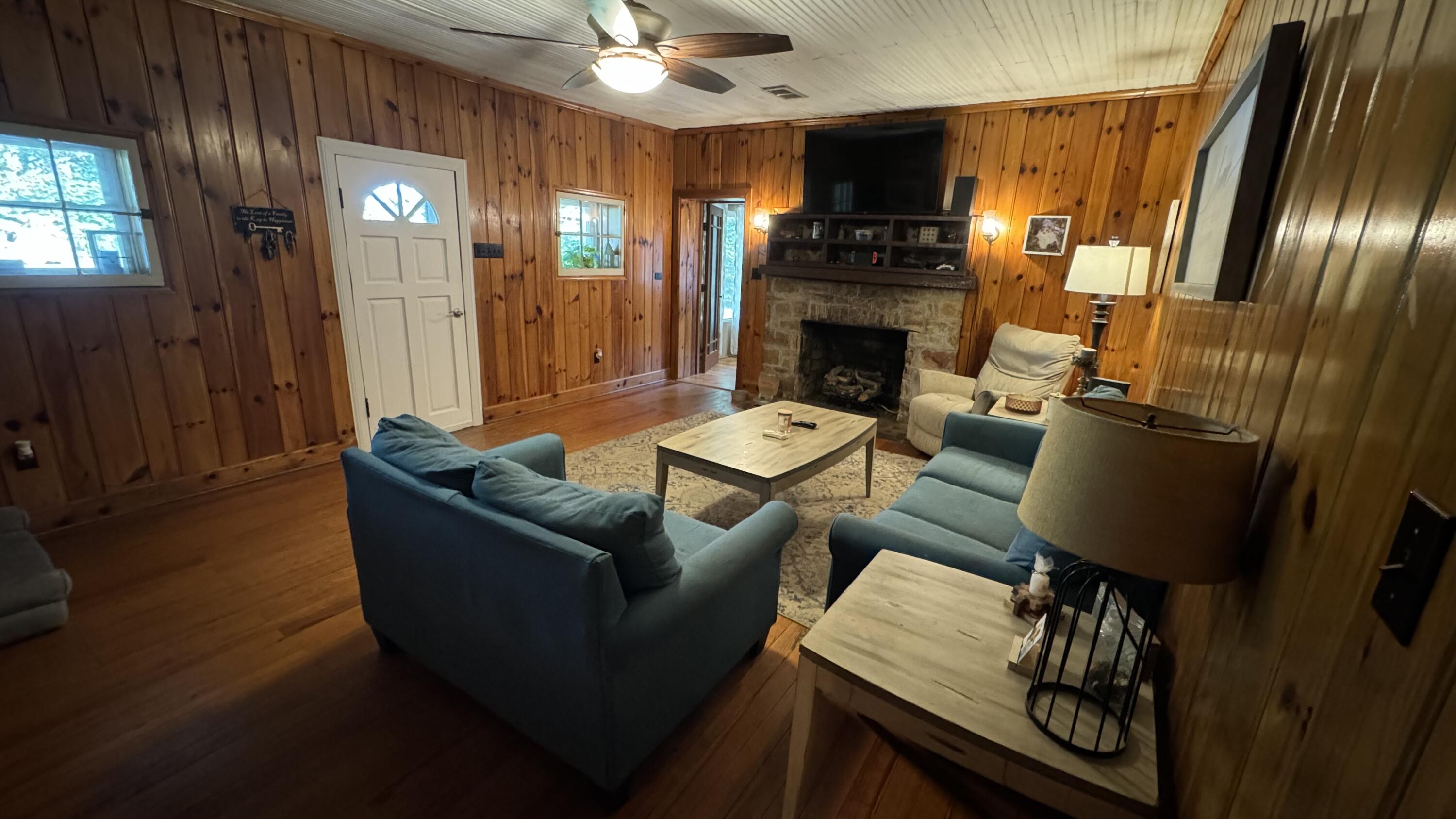 4016 Bendemeer Road Salem, VA 24153 - Photo 11 of 23 IMG_6165