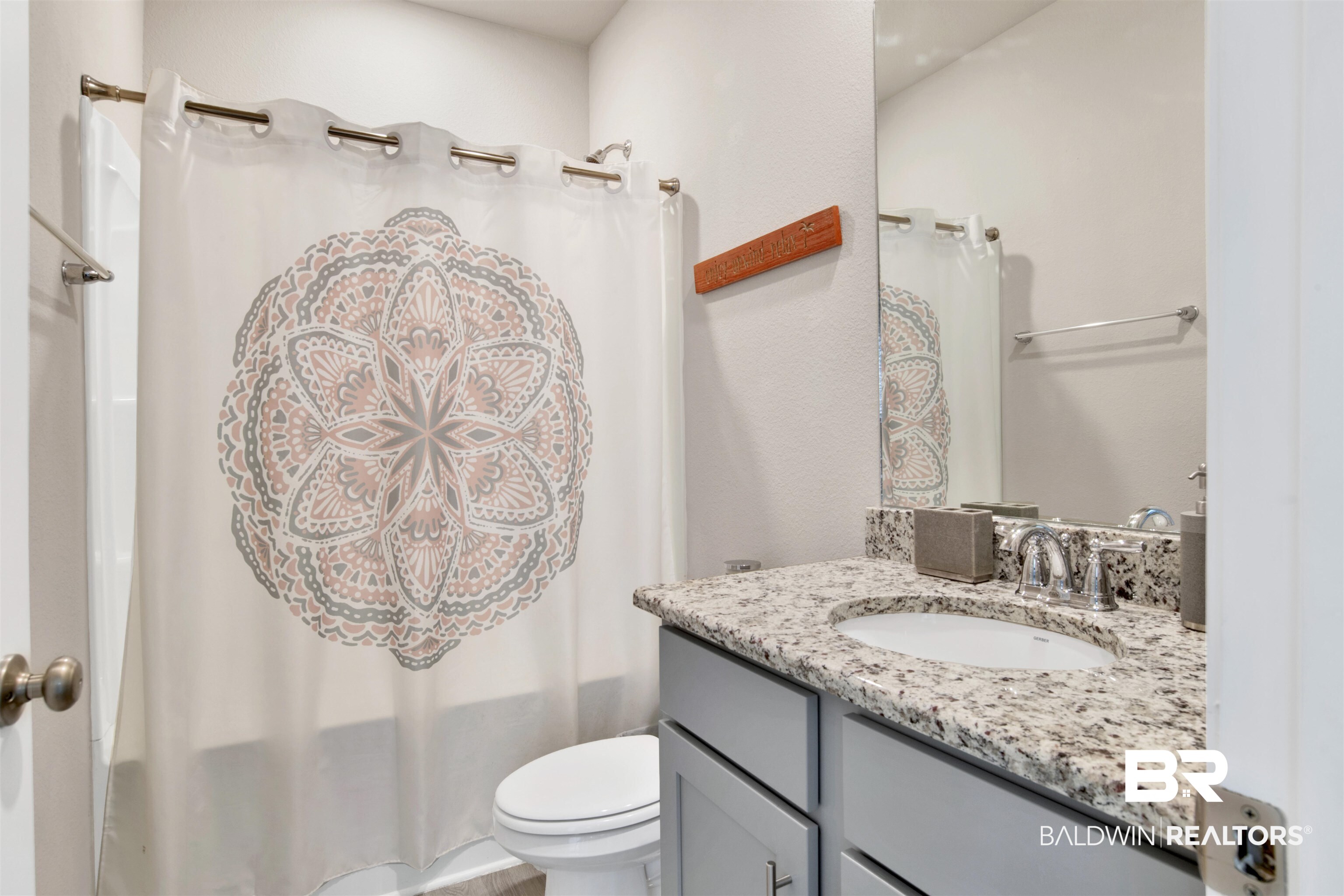 8507 Bronze Lane Foley, AL 36535 - Photo 36 of 48 Guest Bathroom #2
